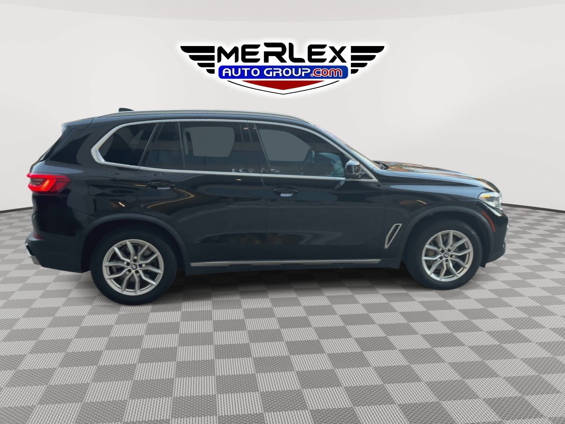 Used 2019 BMW X5 xDrive40i w/ Premium Package 2 AWD/4WD image 9