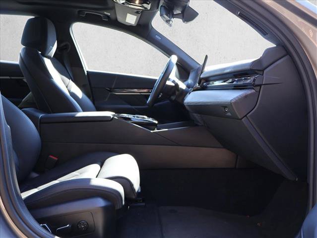 Used 2025 BMW i5 xDrive40 w/ M Sport Package AWD/4WD image 27