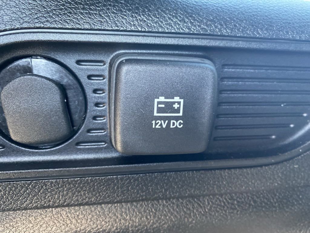 Certified 2024 Jeep Grand Cherokee Altitude AWD/4WD image 16