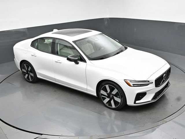 Used 2024 Volvo S60 T8 Plus w/ Protection Package Premier AWD/4WD image 18