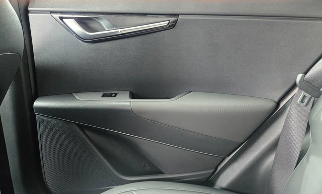 New 2026 Kia Niro EX FWD image 8