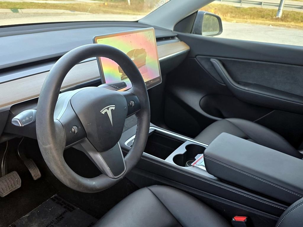 Used 2022 Tesla Model Y Long Range image 20