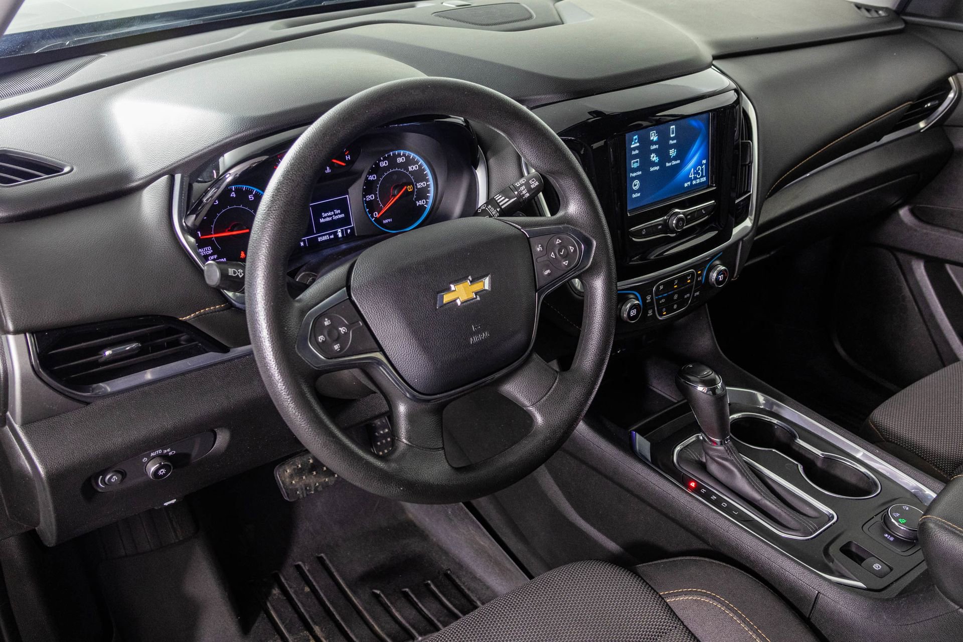 Used 2019 Chevrolet Traverse LS image 4