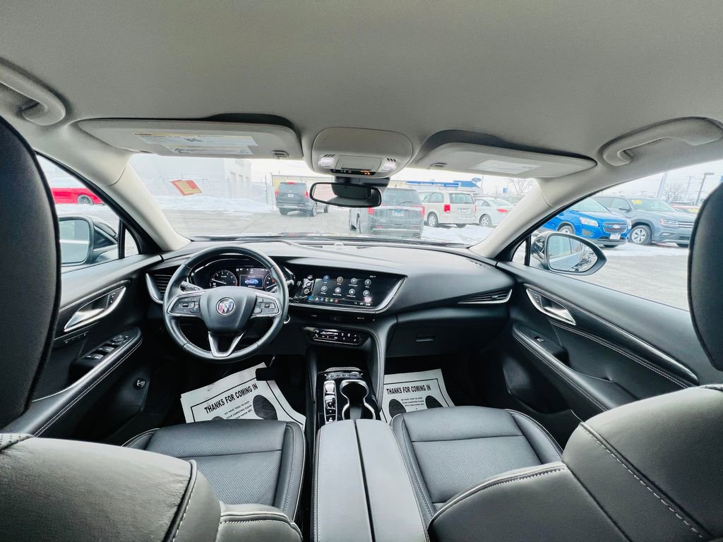 Used 2023 Buick Envision Essence image 30