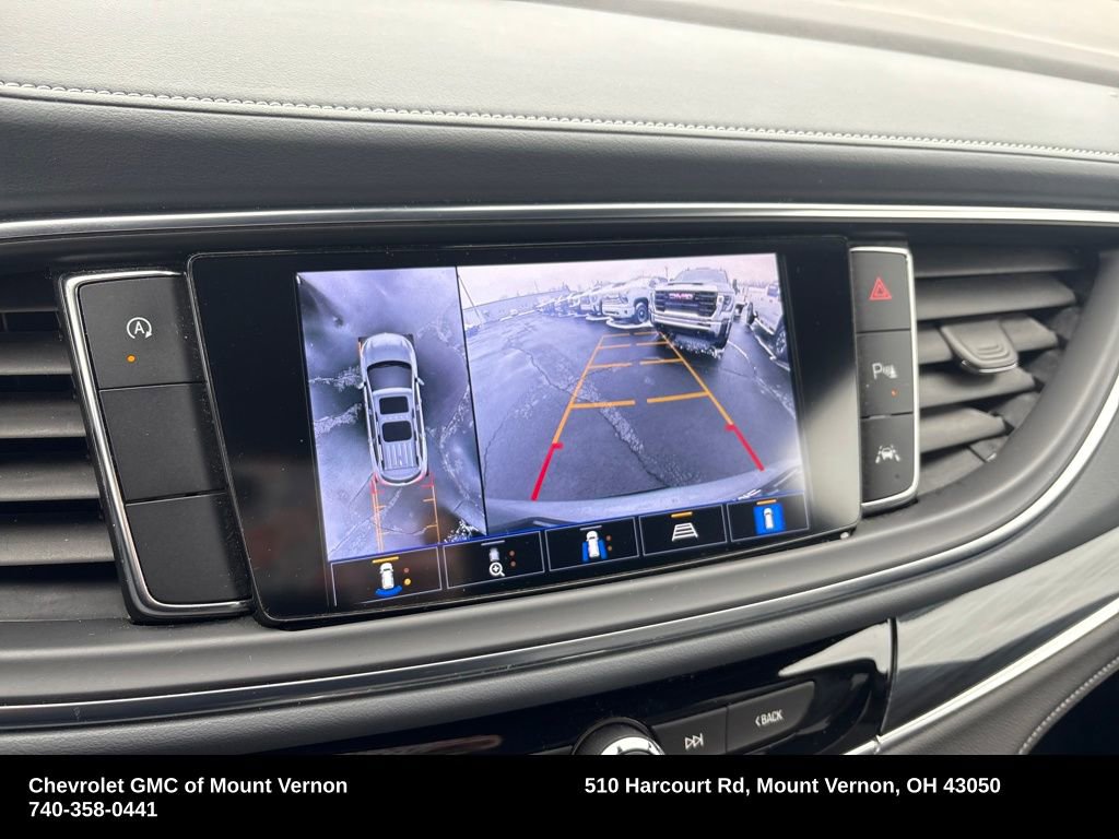 Used 2023 Buick Enclave Premium image 22