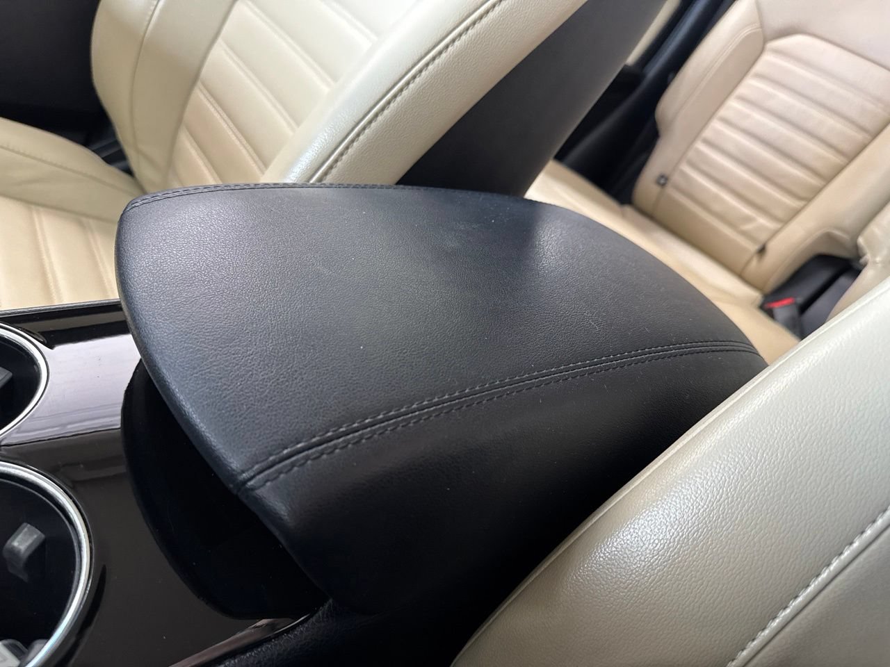 Used 2015 Ford Edge SEL w/ Equipment Group 201A AWD/4WD image 29