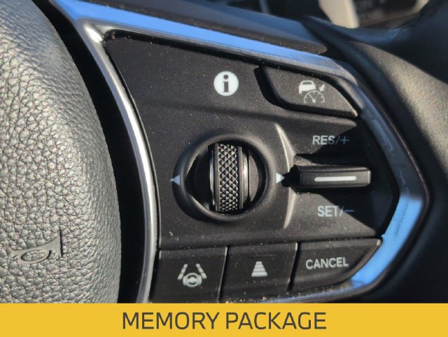 Used 2023 Acura MDX w/ Technology Package FWD image 23