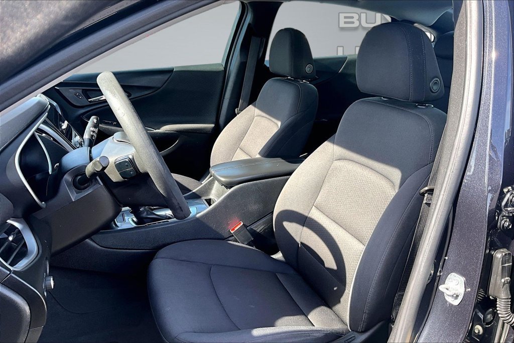 Used 2023 Chevrolet Malibu LT FWD image 25