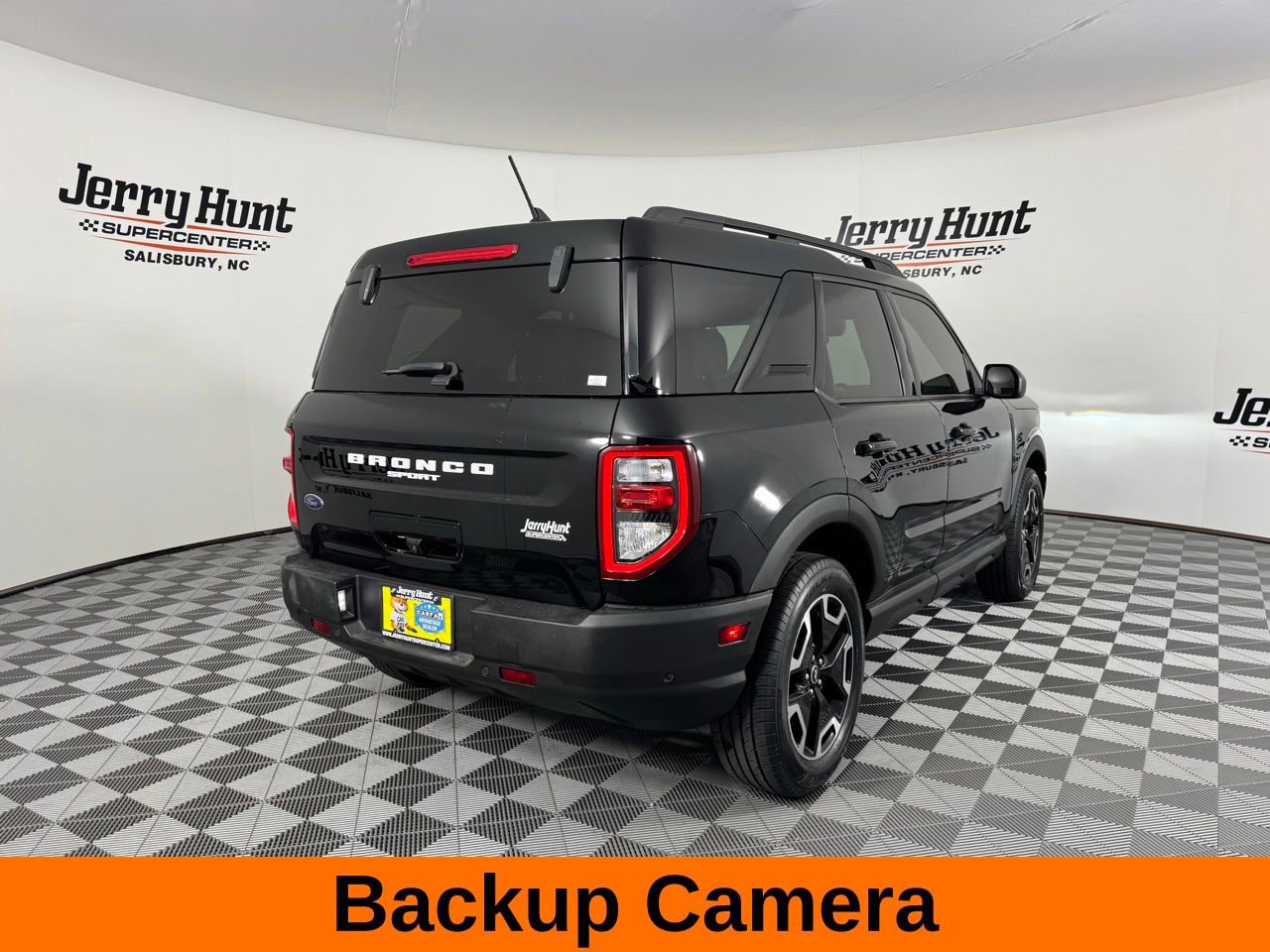 Used 2021 Ford Bronco Sport Outer Banks w/ Outer Banks Package (96D) image 6