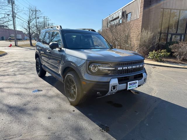 Used 2025 Ford Bronco Sport Badlands image 1