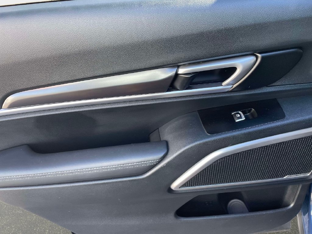 Used 2025 Kia Telluride S FWD image 17