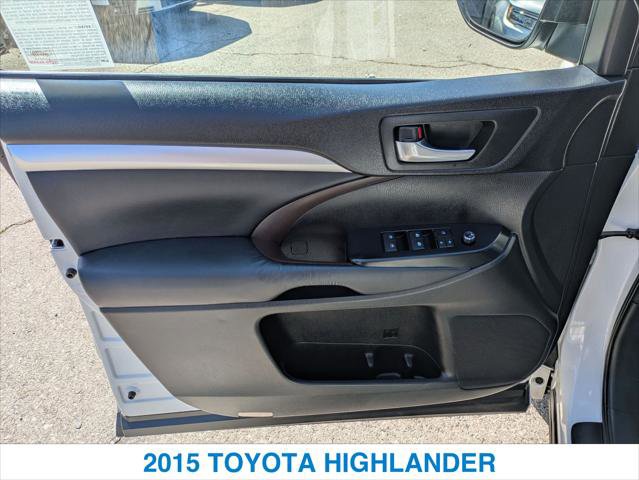 Used 2015 Toyota Highlander XLE FWD image 12