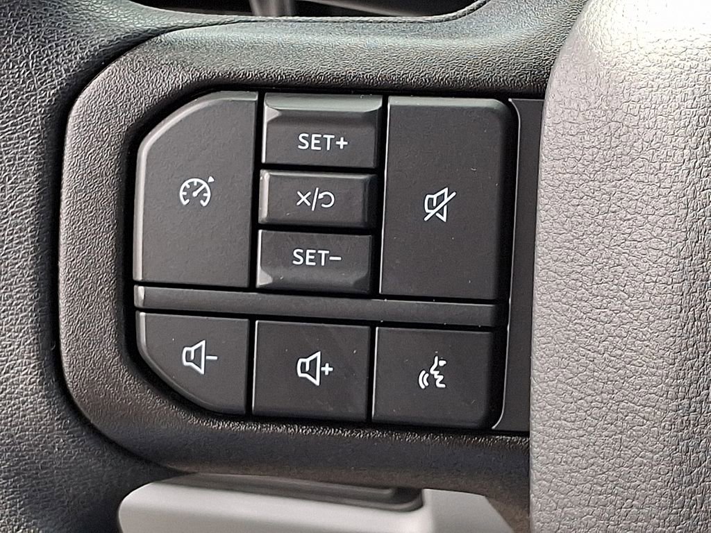 Used 2023 Ford F350 XLT w/ 360-Degree Camera Package AWD/4WD image 20