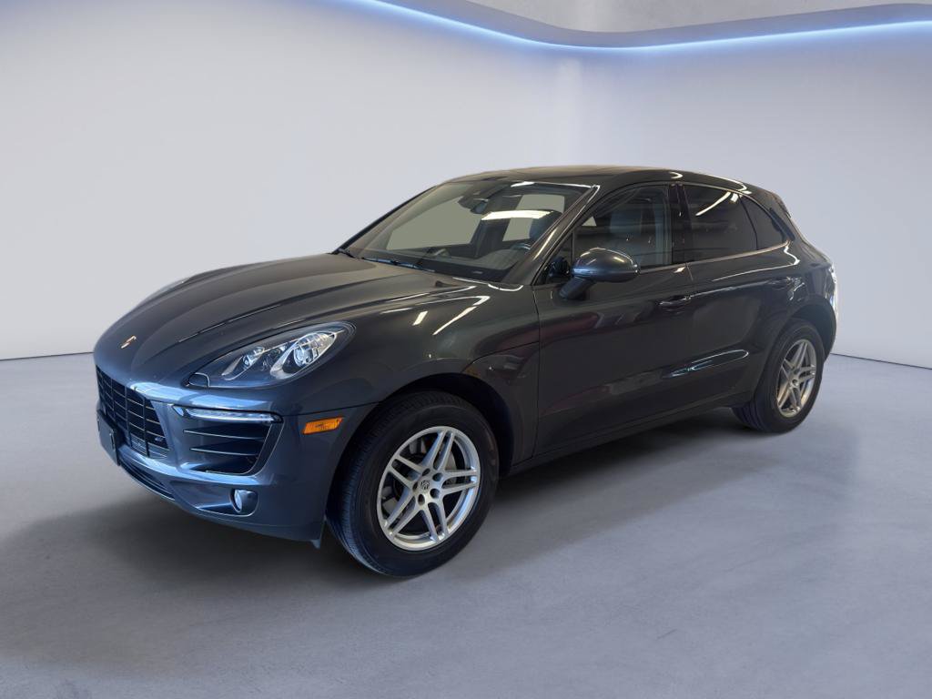 Used 2017 Porsche Macan AWD/4WD image 3