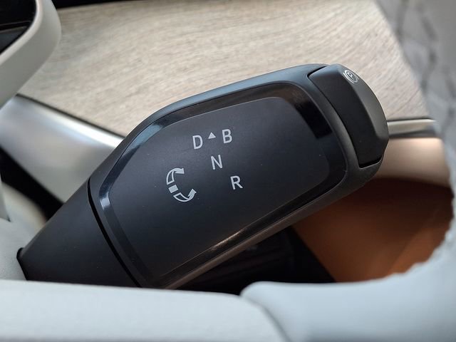 New 2025 Volkswagen ID. Buzz Pro S Plus image 11