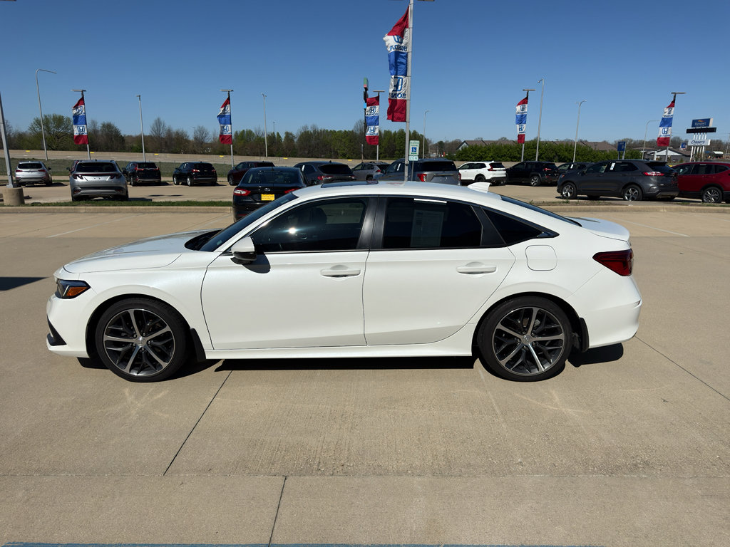 Used 2023 Honda Civic Touring image 8