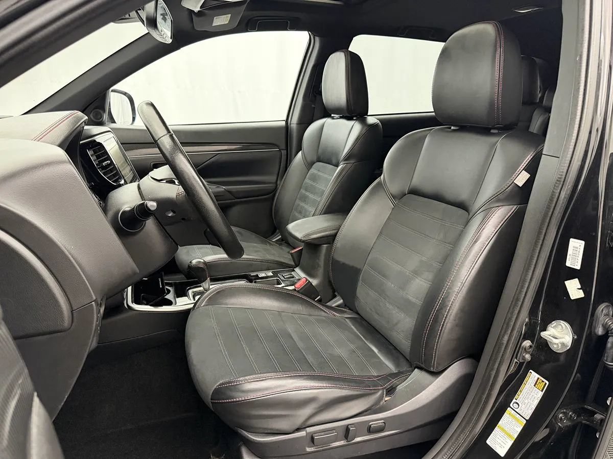 Used 2020 Mitsubishi Outlander SEL FWD image 7