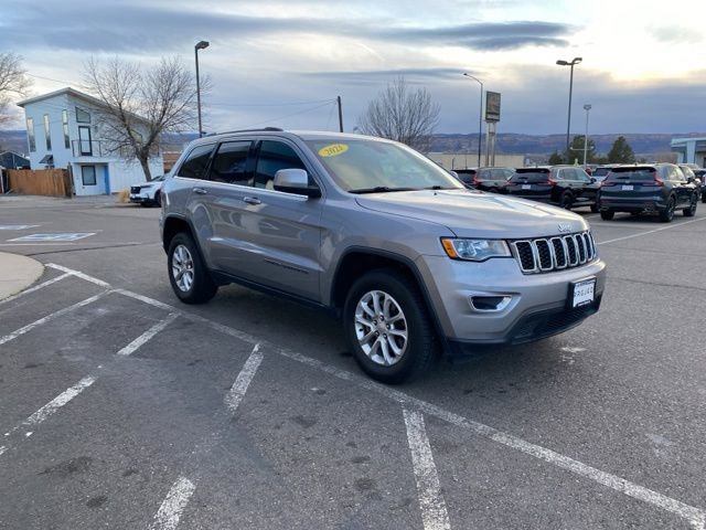 Used 2021 Jeep Grand Cherokee Laredo X image 3