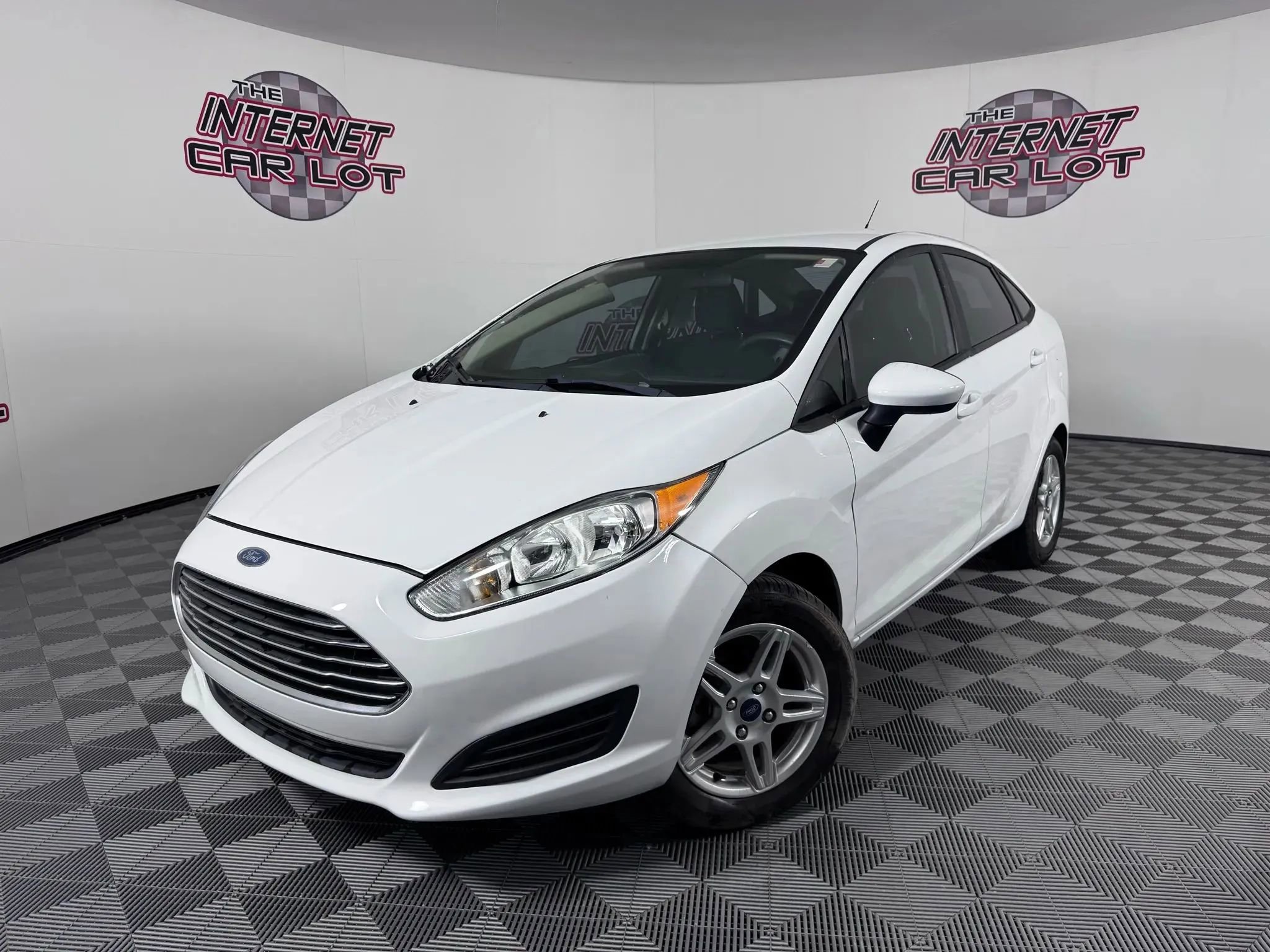 Used 2019 Ford Fiesta SE image 1