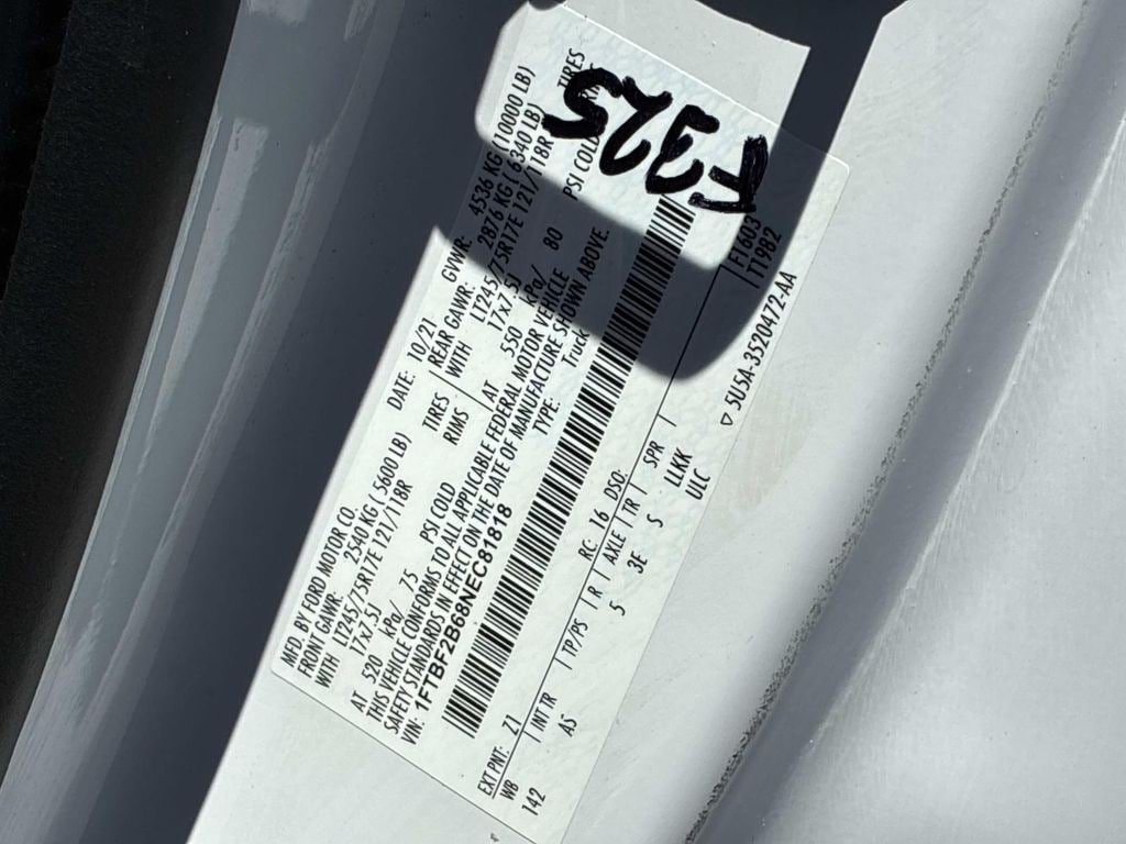 Used 2022 Ford F250 XL w/ Power Equipment Group AWD/4WD image 16