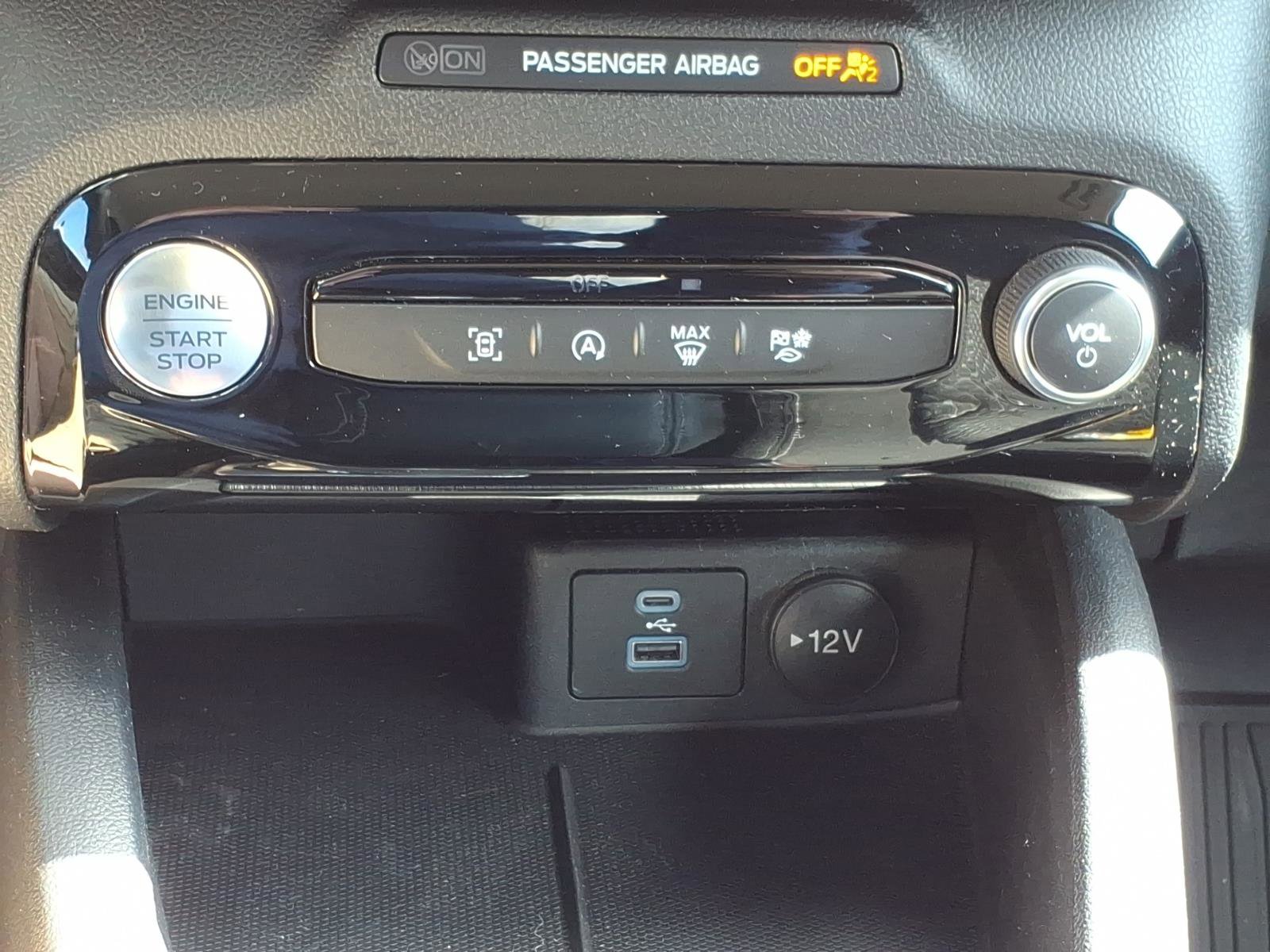 Used 2023 Ford Escape Active w/ Tech Pack #1 AWD/4WD image 19