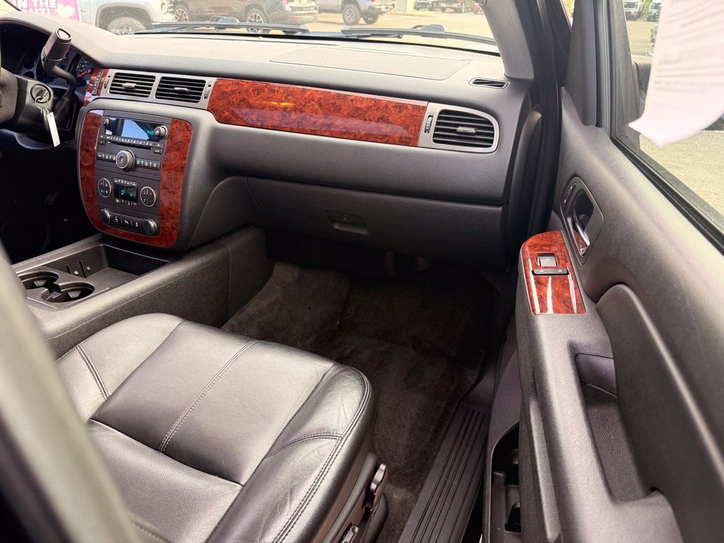 Used 2012 Chevrolet Tahoe LT w/ All-Star Edition AWD/4WD image 41