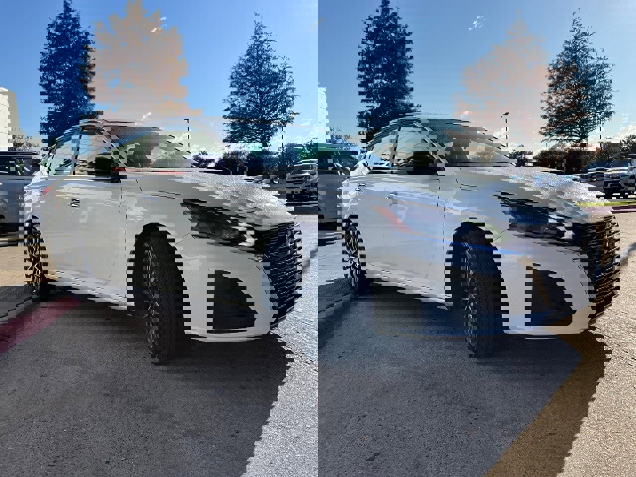 Used 2025 Nissan Altima 2.5 SV image 5