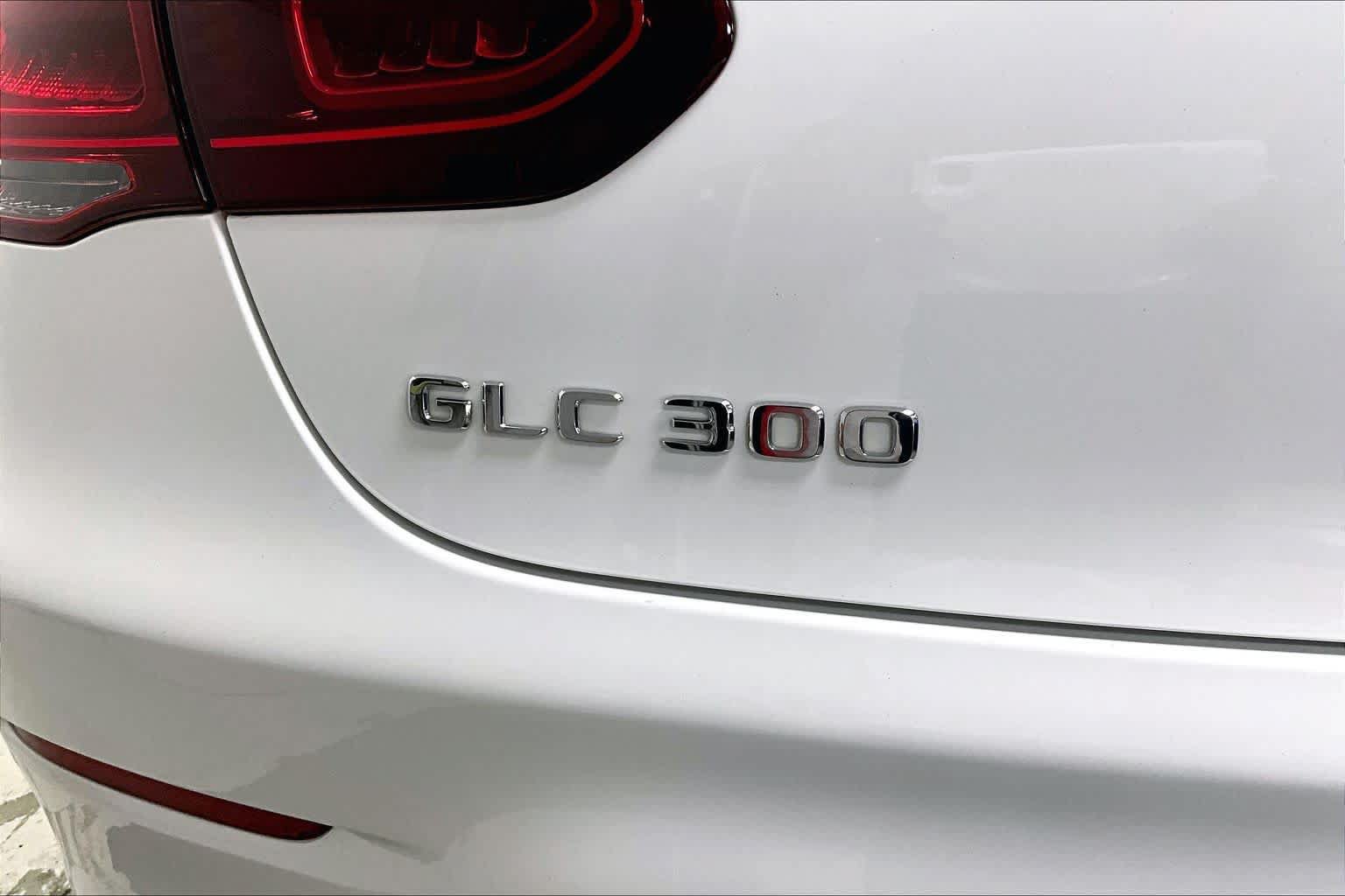Certified 2022 Mercedes-Benz GLC 300 4MATIC Coupe image 33