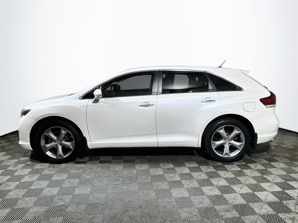 Used 2013 Toyota Venza Limited w/ Tow Prep Pkg AWD/4WD image 4