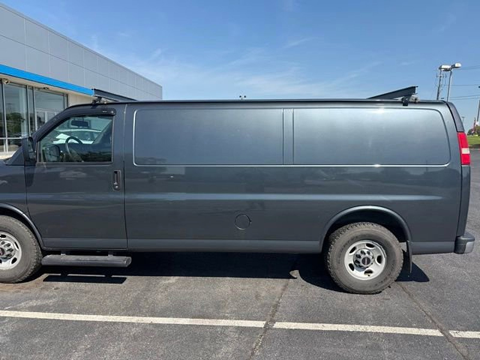 Used 2015 GMC Savana 2500 Extended w/ Chrome Appearance Package RWD image 6