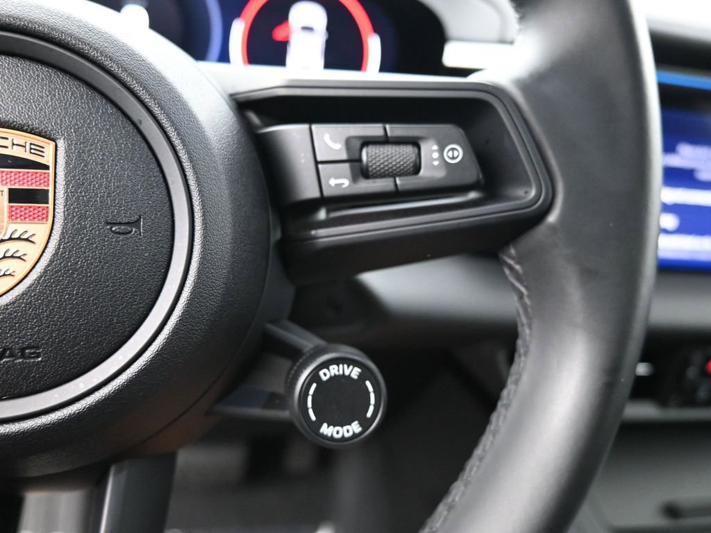 Certified 2024 Porsche Macan 4 Electric image 20