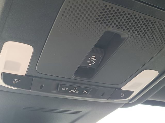 Used 2025 Honda CR-V Sport Touring image 40