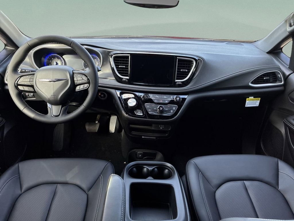 New 2026 Chrysler Pacifica Select FWD image 16