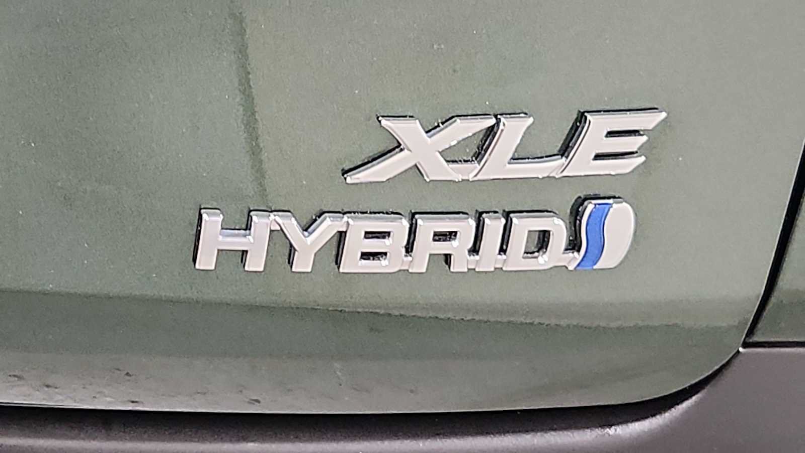 Certified 2024 Toyota Sienna XLE FWD image 30