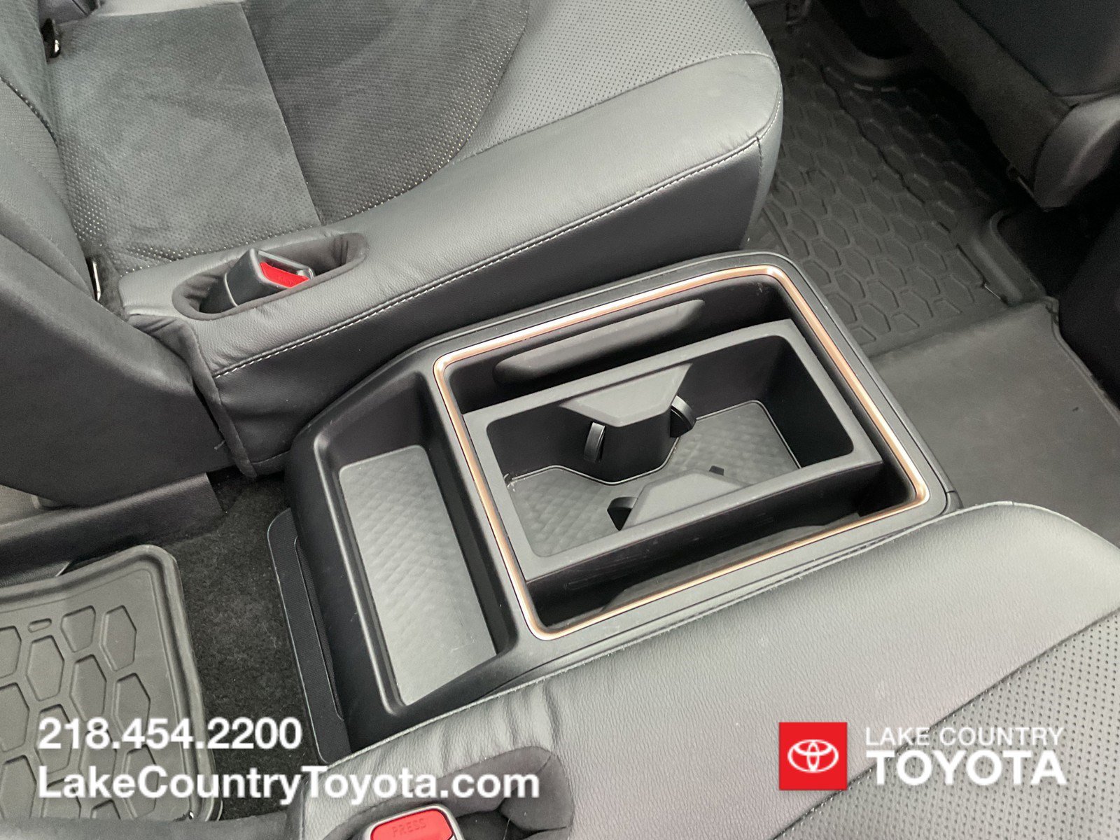 Used 2025 Toyota Grand Highlander AWD Hybrid image 19