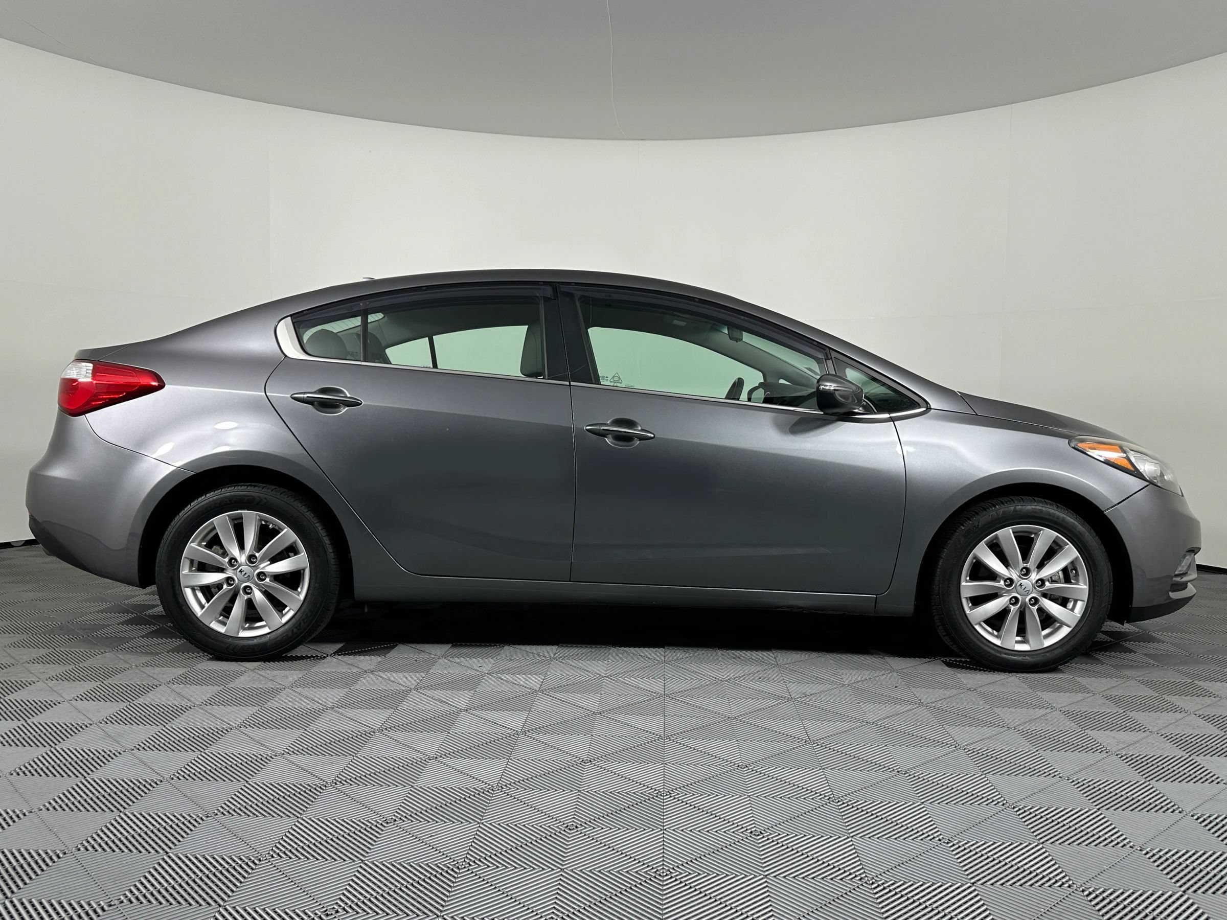 Used 2014 Kia Forte EX FWD image 7