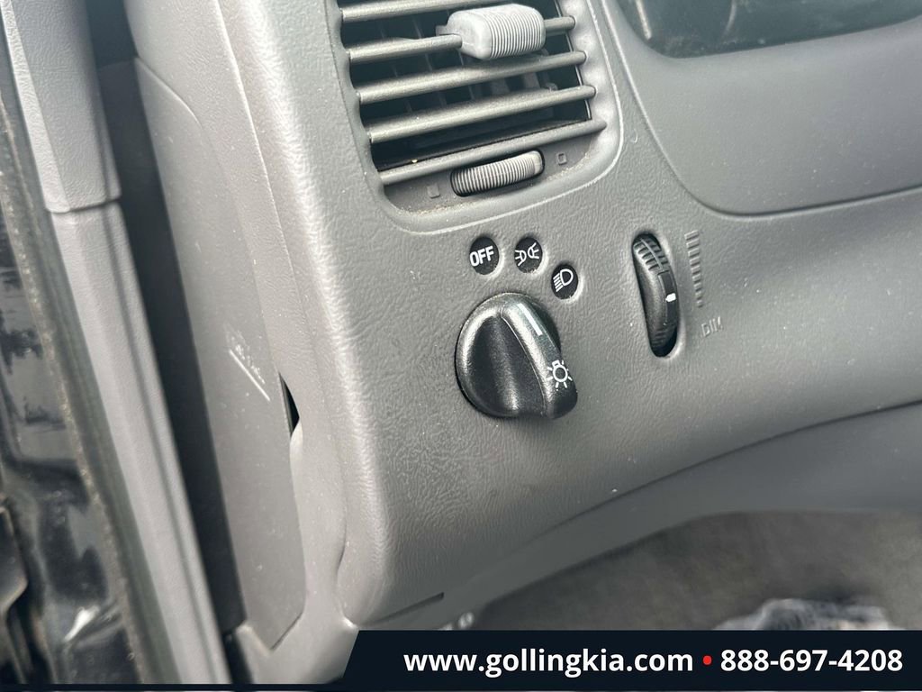 Used 2002 Ford Ranger XLT image 16