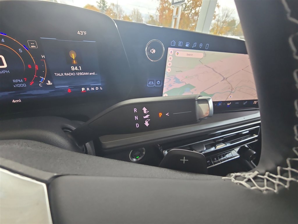 New 2026 Chevrolet Traverse LT image 16