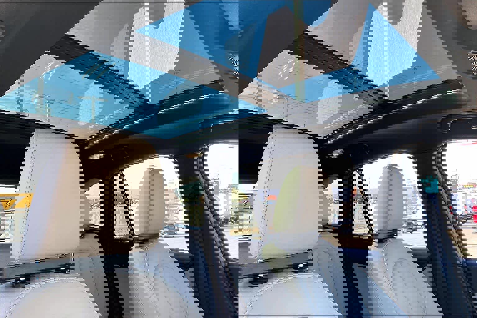 Used 2019 BMW X1 sDrive28i w/ Convenience Package image 13