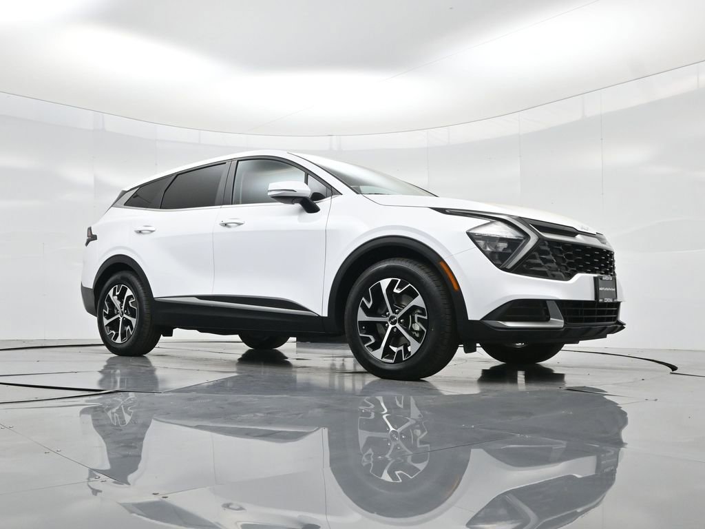 Certified 2023 Kia Sportage EX image 2