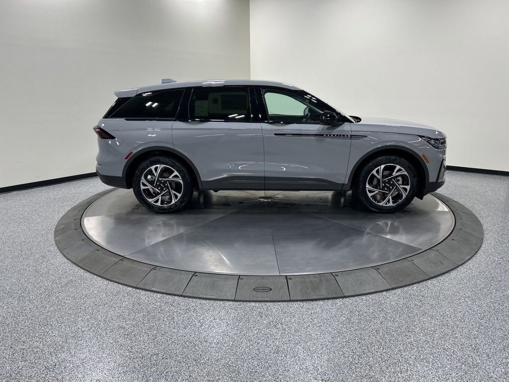 New 2026 Lincoln Nautilus Premier w/ Equipment Group 102A image 4