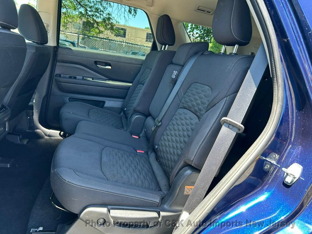 Used 2022 Nissan Pathfinder S AWD/4WD image 36