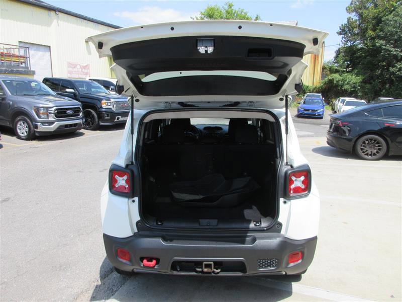 Used 2021 Jeep Renegade Trailhawk w/ Trailer Tow Group image 5