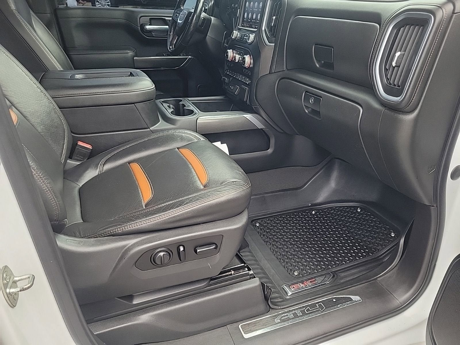 Used 2021 GMC Sierra 1500 AT4 w/ Driver Alert Package II AWD/4WD image 13