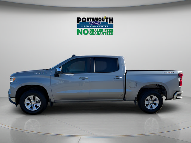Used 2025 Chevrolet Silverado 1500 LT AWD/4WD image 2