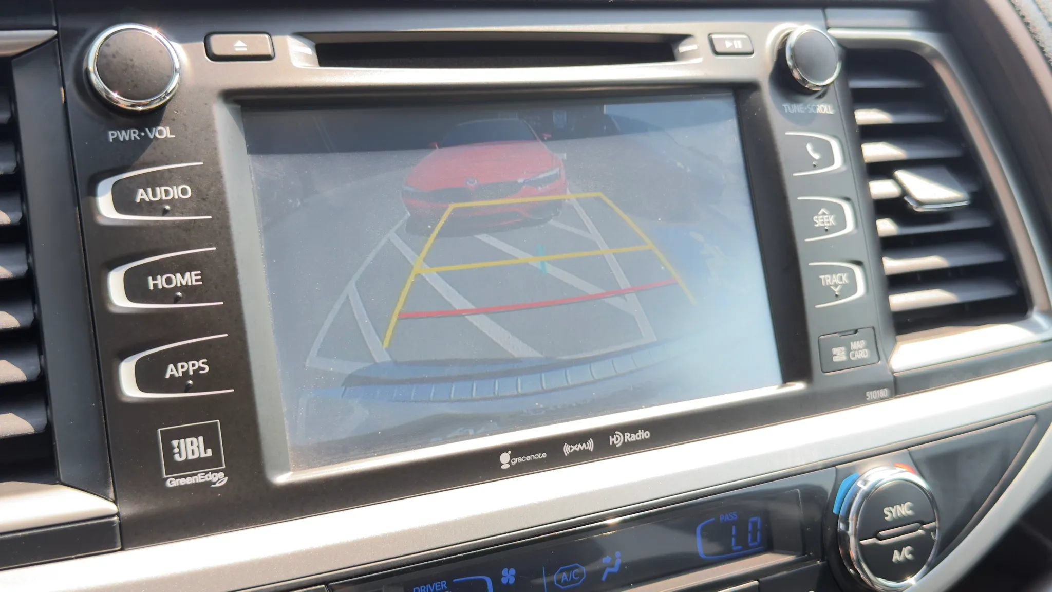 Used 2018 Toyota Highlander Limited AWD/4WD image 24