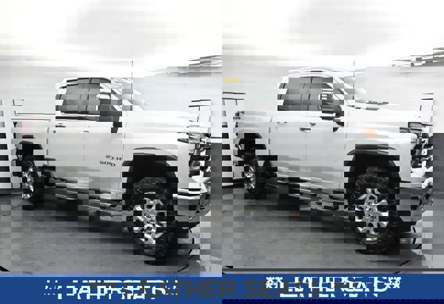 Used 2024 Chevrolet Silverado 2500 LTZ image 3