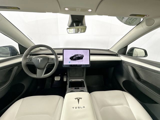 Used 2023 Tesla Model Y Performance AWD/4WD image 3