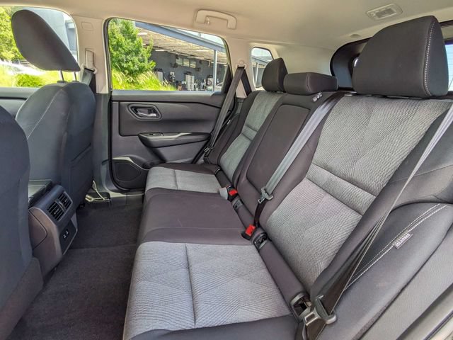 Used 2026 Nissan Rogue SV FWD image 15