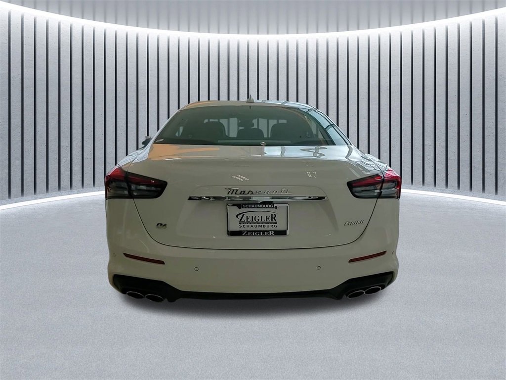 Used 2022 Maserati Ghibli Modena Q4 image 2